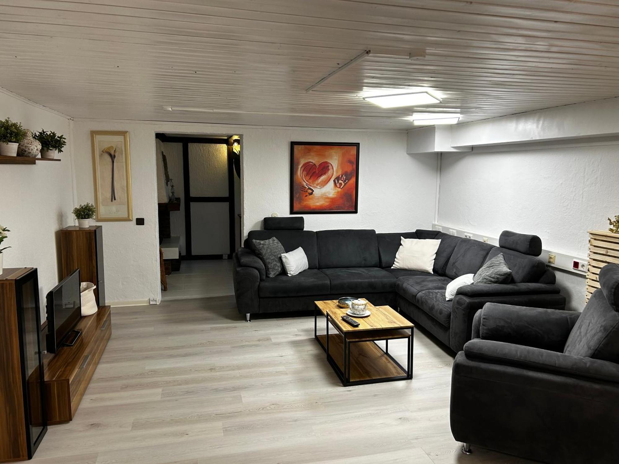 Guidos Place Souterrain Apartment Weissenthurm Extérieur photo
